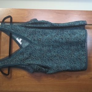 Chelsea28 raw edge tank - sz L